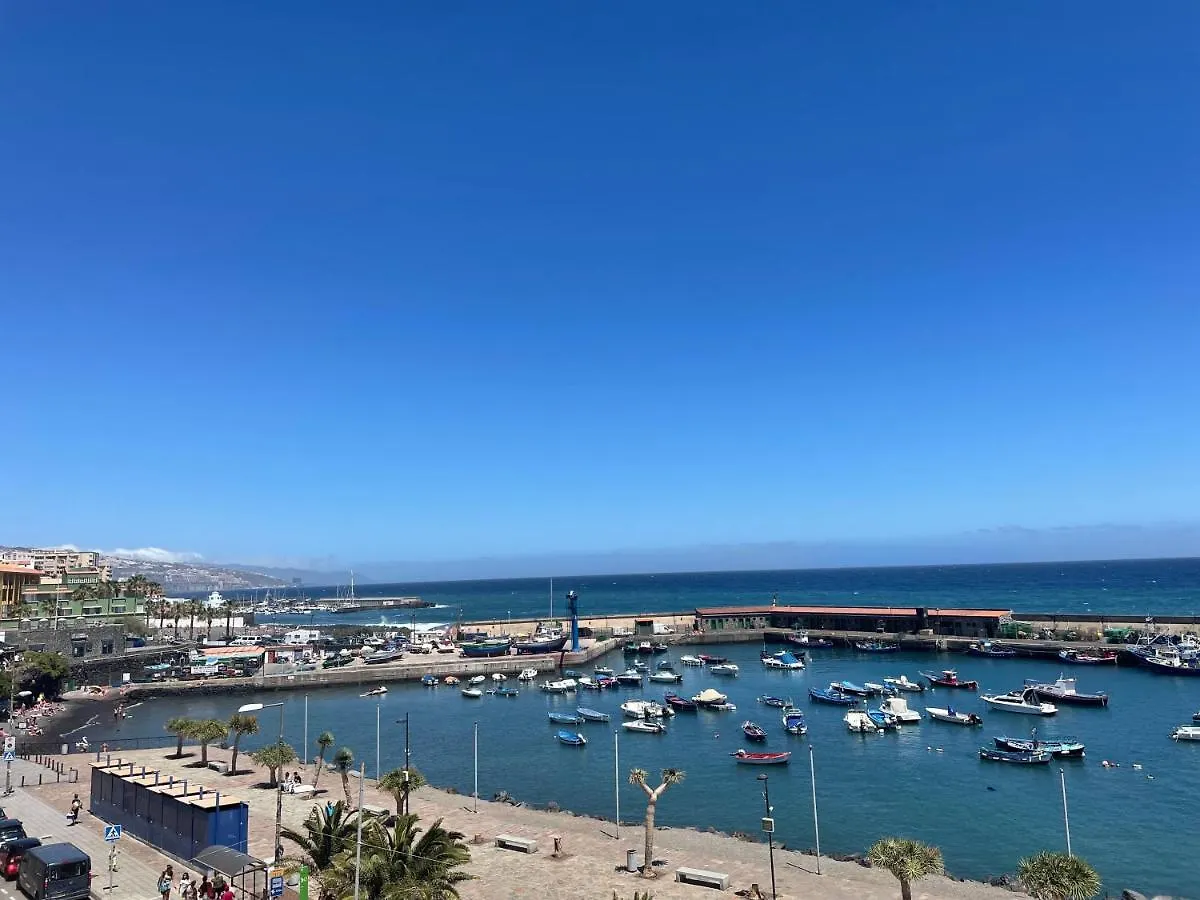 candelaria vacaciones centro, playa 20 metros, in center holidays beach at 20 meters Apartamento
